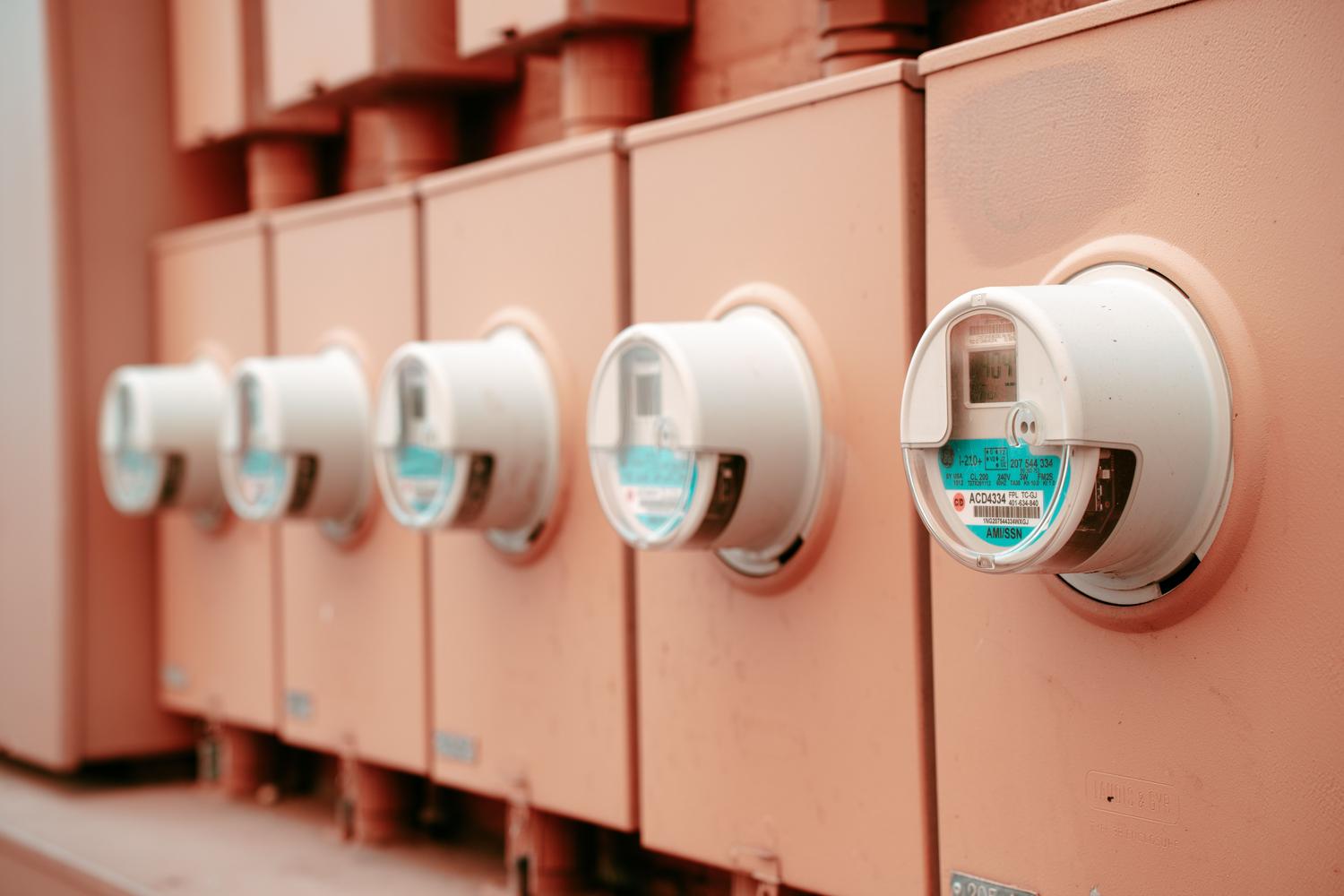 Medidores de energía eléctrica industrial para la monitorización forense de la calidad del suministro